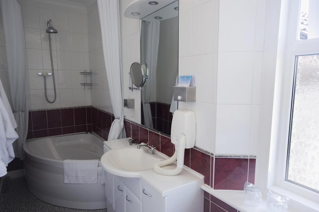 Oakover Guest House 웨스턴슈퍼매어 객실 사진